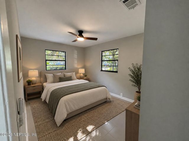4942 SPRING GLEN Road, Jacksonville, FL 32207