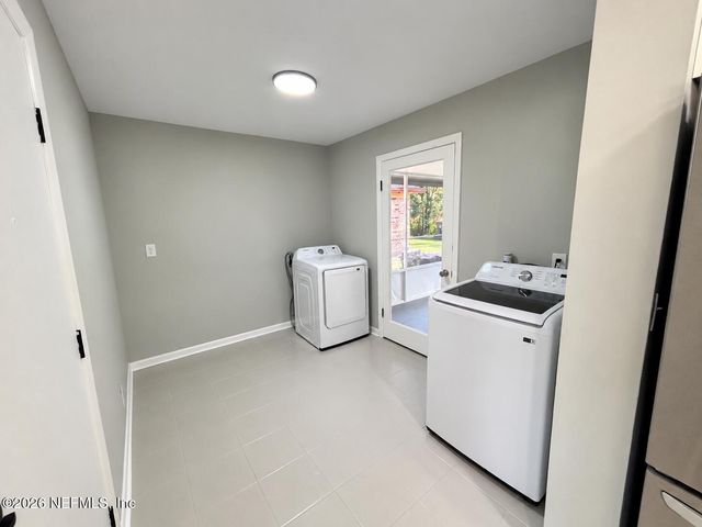 4942 SPRING GLEN Road, Jacksonville, FL 32207