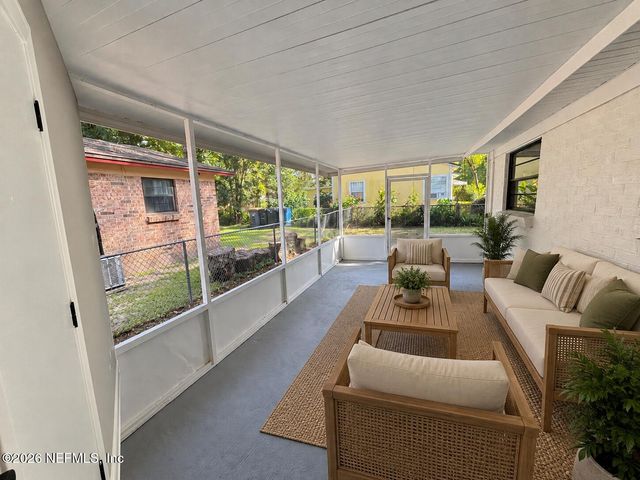 4942 SPRING GLEN Road, Jacksonville, FL 32207