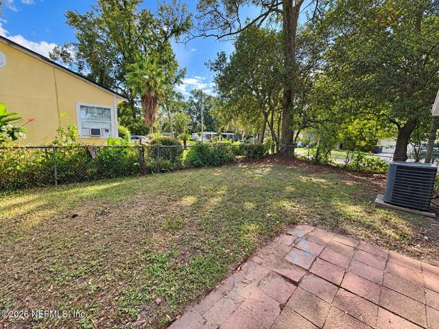 4942 SPRING GLEN Road, Jacksonville, FL 32207