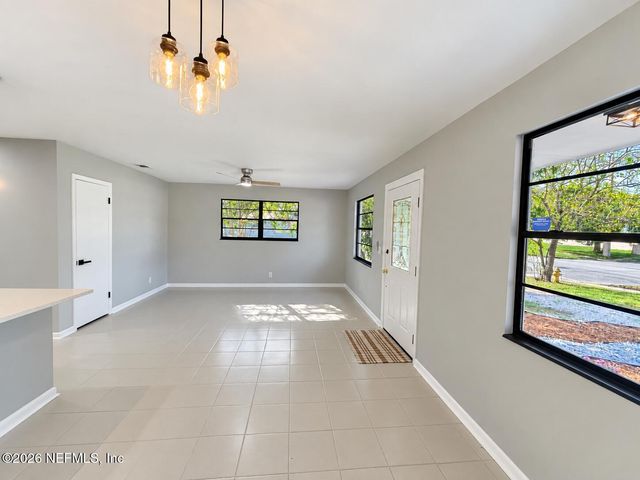 4942 SPRING GLEN Road, Jacksonville, FL 32207