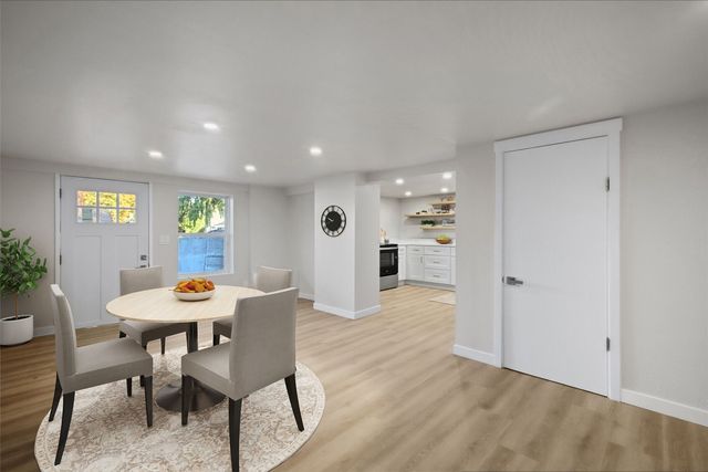 13307 35th Avenue S, Tukwila, WA 98168