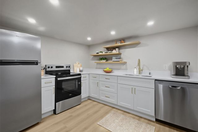 13307 35th Avenue S, Tukwila, WA 98168