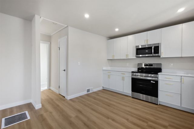 13307 35th Avenue S, Tukwila, WA 98168
