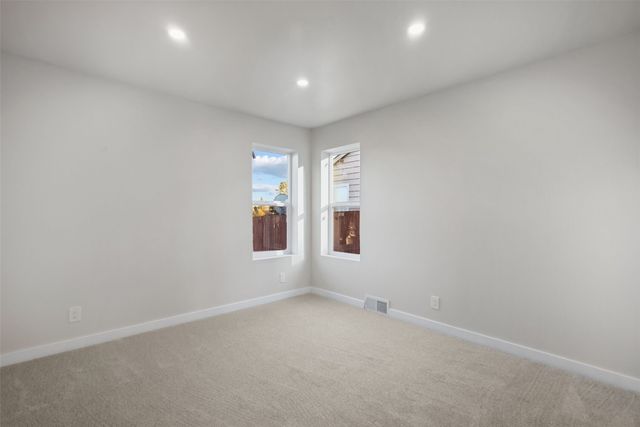 13307 35th Avenue S, Tukwila, WA 98168