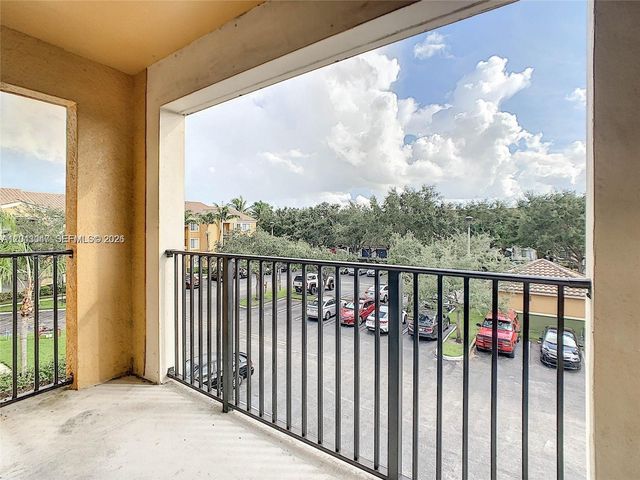 2080 W Preserve Way 303, Miramar, FL 33025