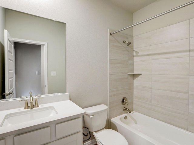 108 Pico ST, Hutto, TX 78634