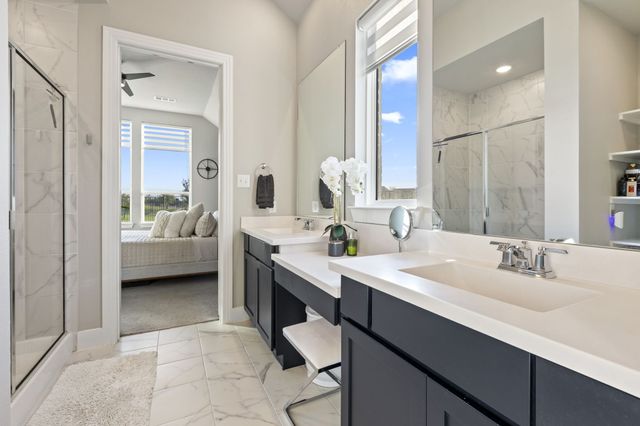 1725 Mcdougall Creek, Van Alstyne, TX 75495