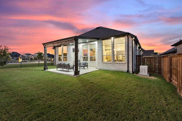 1725 Mcdougall Creek, Van Alstyne, TX 75495