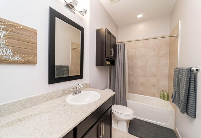 20938 NW 1st Street, Pembroke Pines, FL 33029