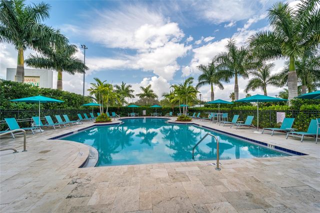 20938 NW 1st Street, Pembroke Pines, FL 33029