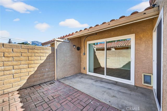 959 W Pine 33, Upland, CA 91786