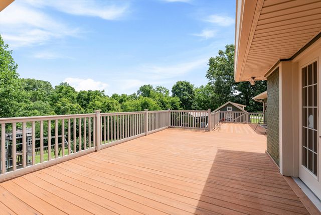 7368 Coldwater Rd, Fairview, TN 37062