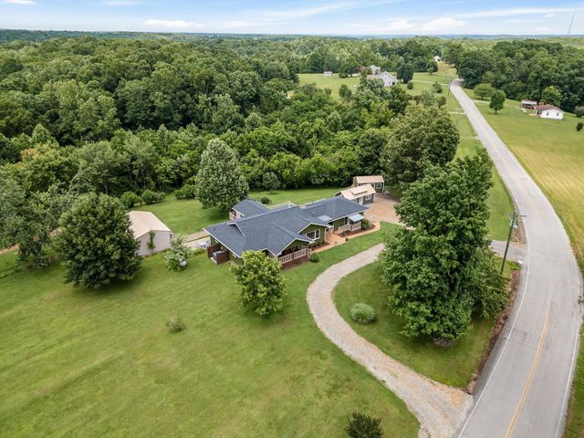 7368 Coldwater Rd, Fairview, TN 37062