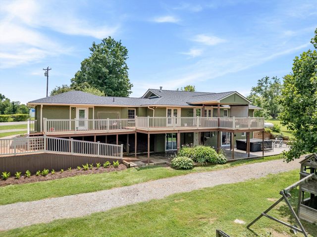 7368 Coldwater Rd, Fairview, TN 37062
