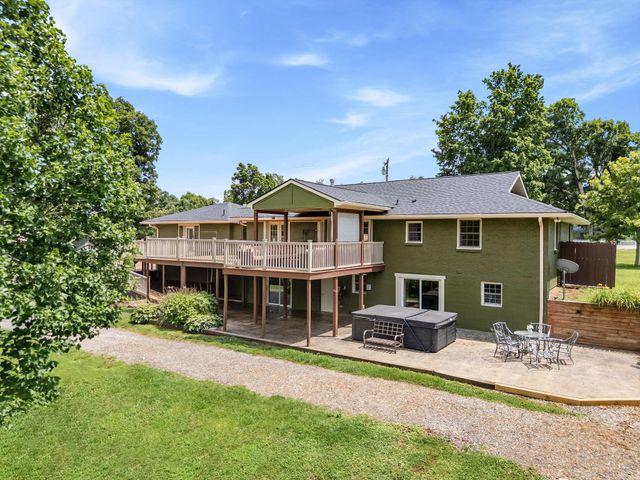 7368 Coldwater Rd, Fairview, TN 37062