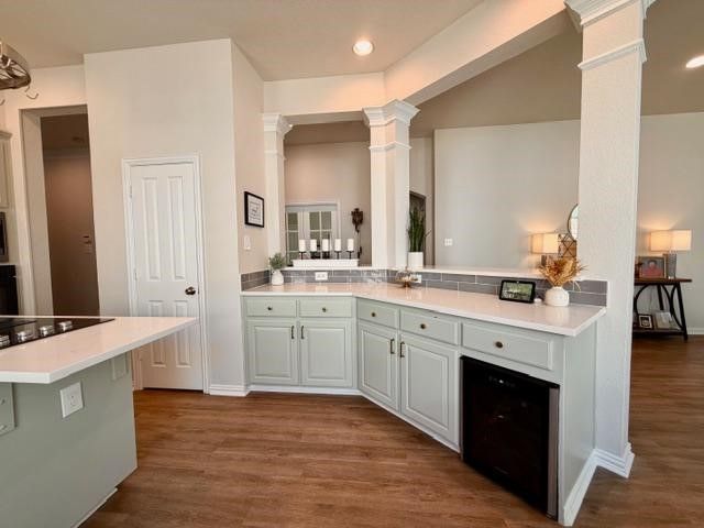 2433 Folkstone Way, Bedford, TX 76021