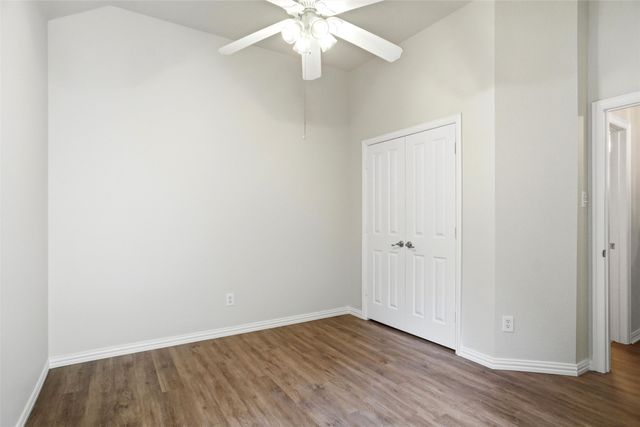 2433 Folkstone Way, Bedford, TX 76021