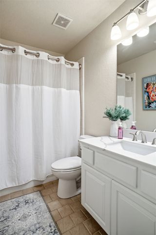 2433 Folkstone Way, Bedford, TX 76021