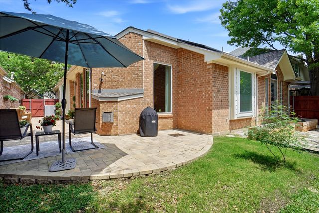 2433 Folkstone Way, Bedford, TX 76021