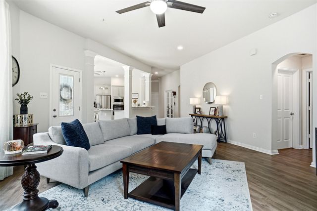 2433 Folkstone Way, Bedford, TX 76021