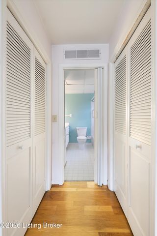 201 Ramsgate Gardens Ct APT 104, Louisville, KY 40207