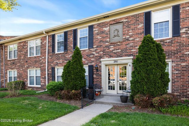201 Ramsgate Gardens Ct APT 104, Louisville, KY 40207