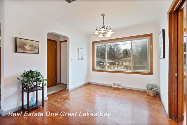 1955 Fairfield Street, Saginaw, MI 48602