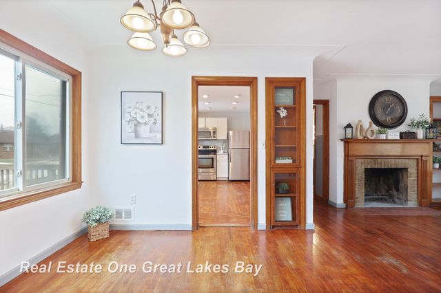 1955 Fairfield Street, Saginaw, MI 48602