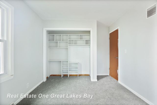 1955 Fairfield Street, Saginaw, MI 48602