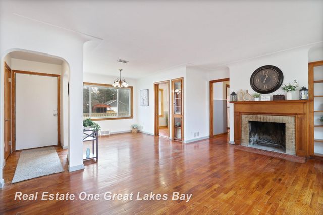 1955 Fairfield Street, Saginaw, MI 48602