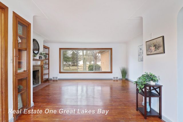 1955 Fairfield Street, Saginaw, MI 48602