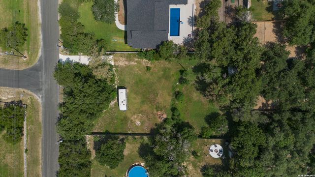 27096 SHERWOOD FOREST DR, San Antonio, TX 78260