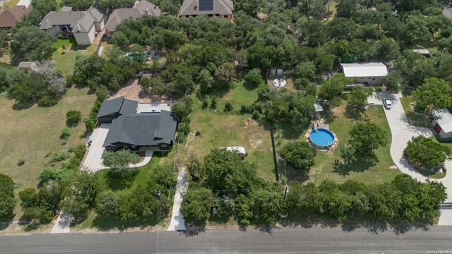 27096 SHERWOOD FOREST DR, San Antonio, TX 78260