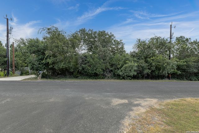 27096 SHERWOOD FOREST DR, San Antonio, TX 78260