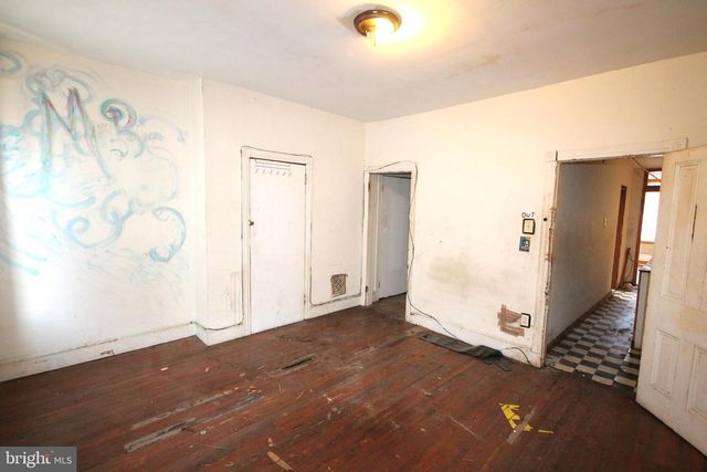 835 N HUTTON ST, Philadelphia, PA 19104