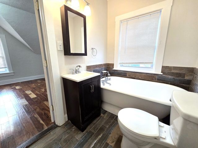 71 Pratt St 1, Avon, MA 02322