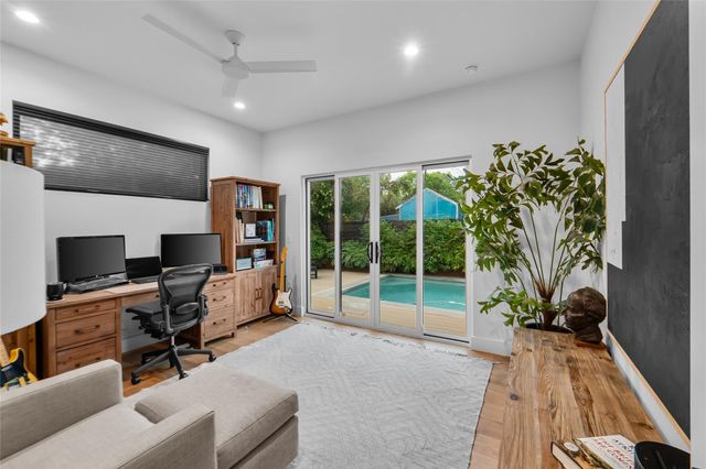 8300 Hathaway DR, Austin, TX 78757