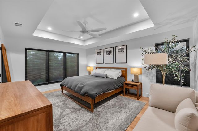 8300 Hathaway DR, Austin, TX 78757