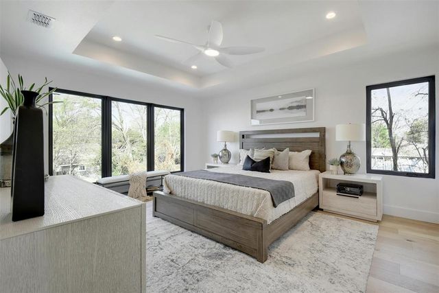 8300 Hathaway DR, Austin, TX 78757