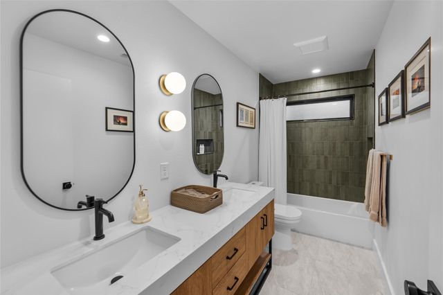 8300 Hathaway DR, Austin, TX 78757