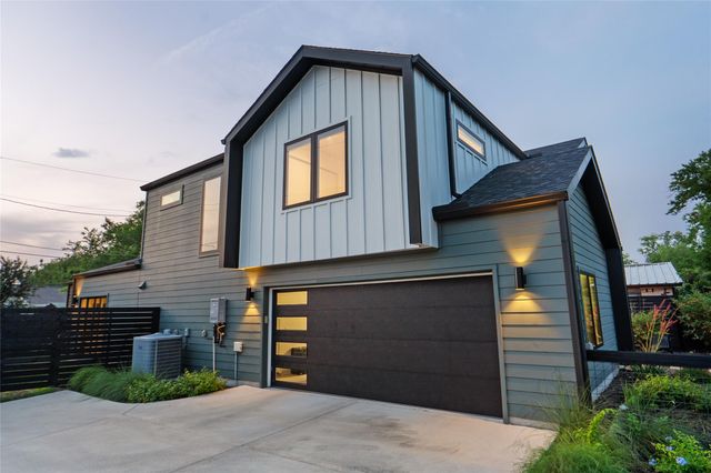8300 Hathaway DR, Austin, TX 78757