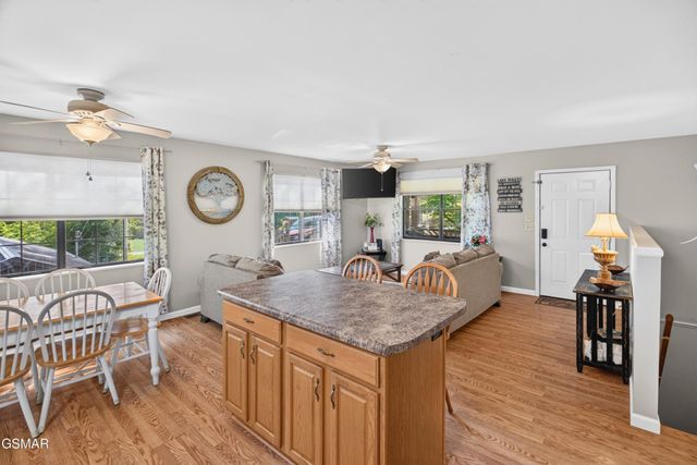 1537 Kinder Lane, Dandridge, TN 37725