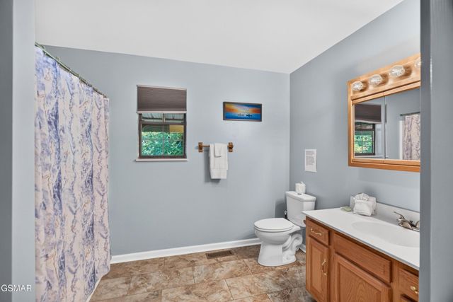 1537 Kinder Lane, Dandridge, TN 37725