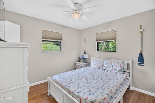 1537 Kinder Lane, Dandridge, TN 37725