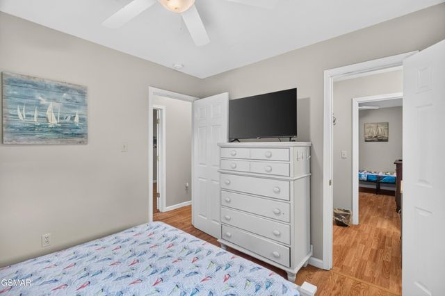 1537 Kinder Lane, Dandridge, TN 37725