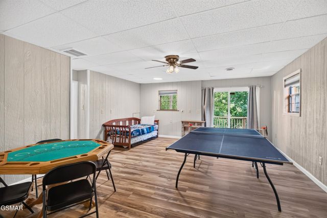 1537 Kinder Lane, Dandridge, TN 37725
