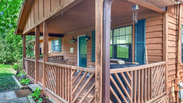 1537 Kinder Lane, Dandridge, TN 37725