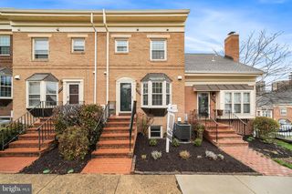 2520 FAIRFAX DR #4DIII, Arlington, VA 22201