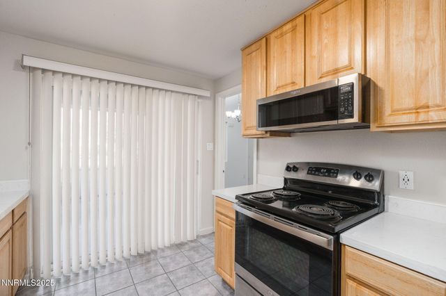 1701 London Circle, Sparks, NV 89431